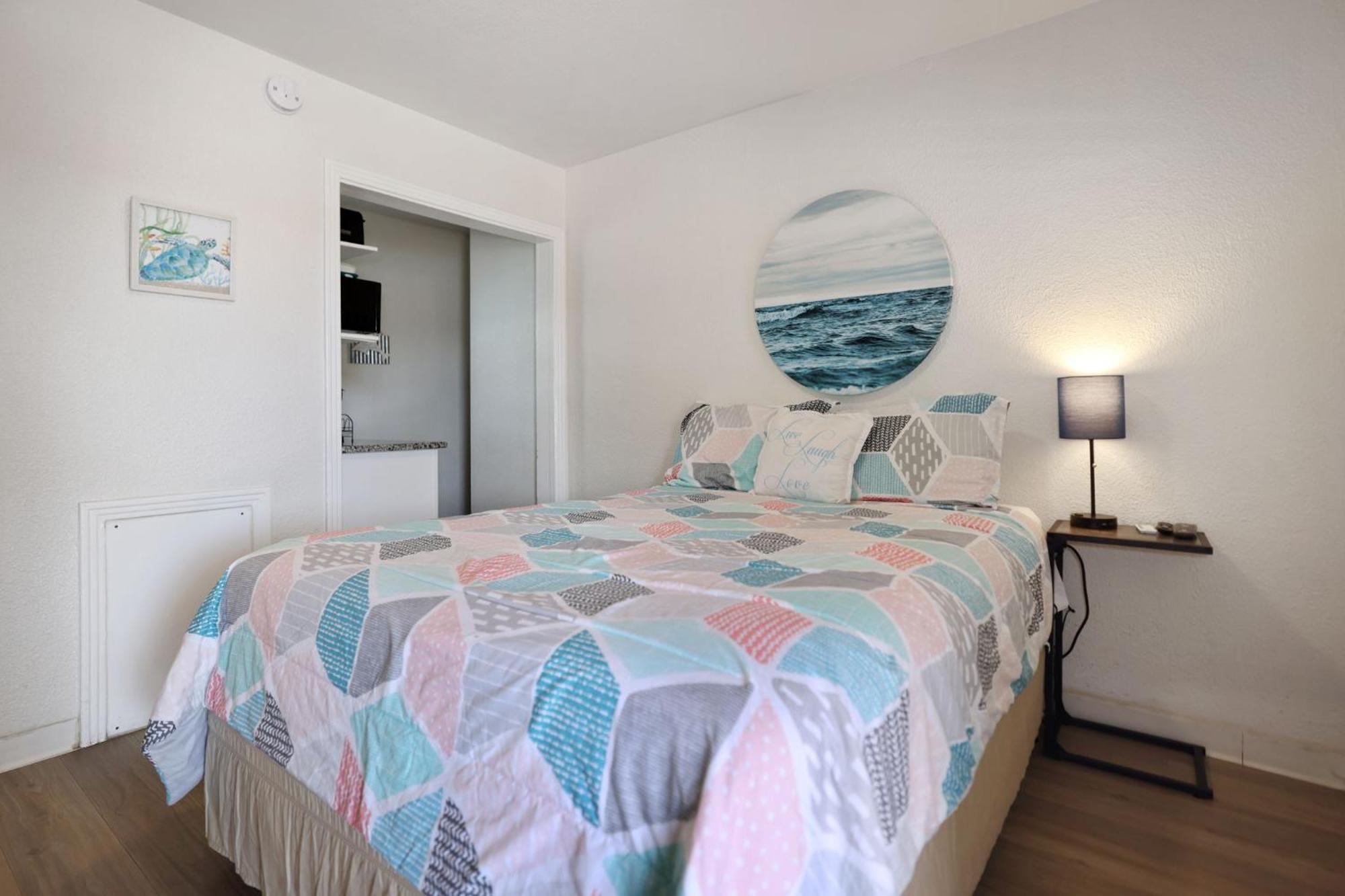 Sun Island Motel เซนต์พีทบีช ภายนอก รูปภาพ