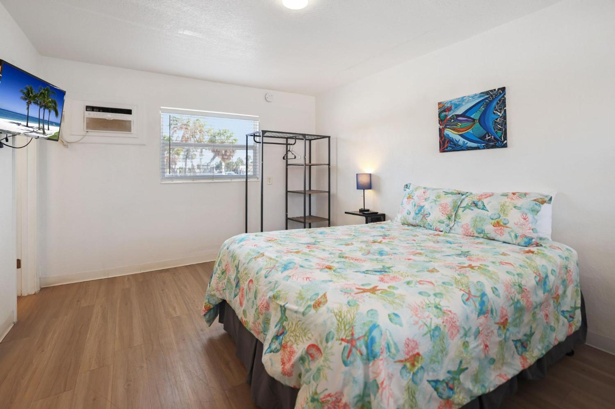 Sun Island Motel เซนต์พีทบีช ภายนอก รูปภาพ