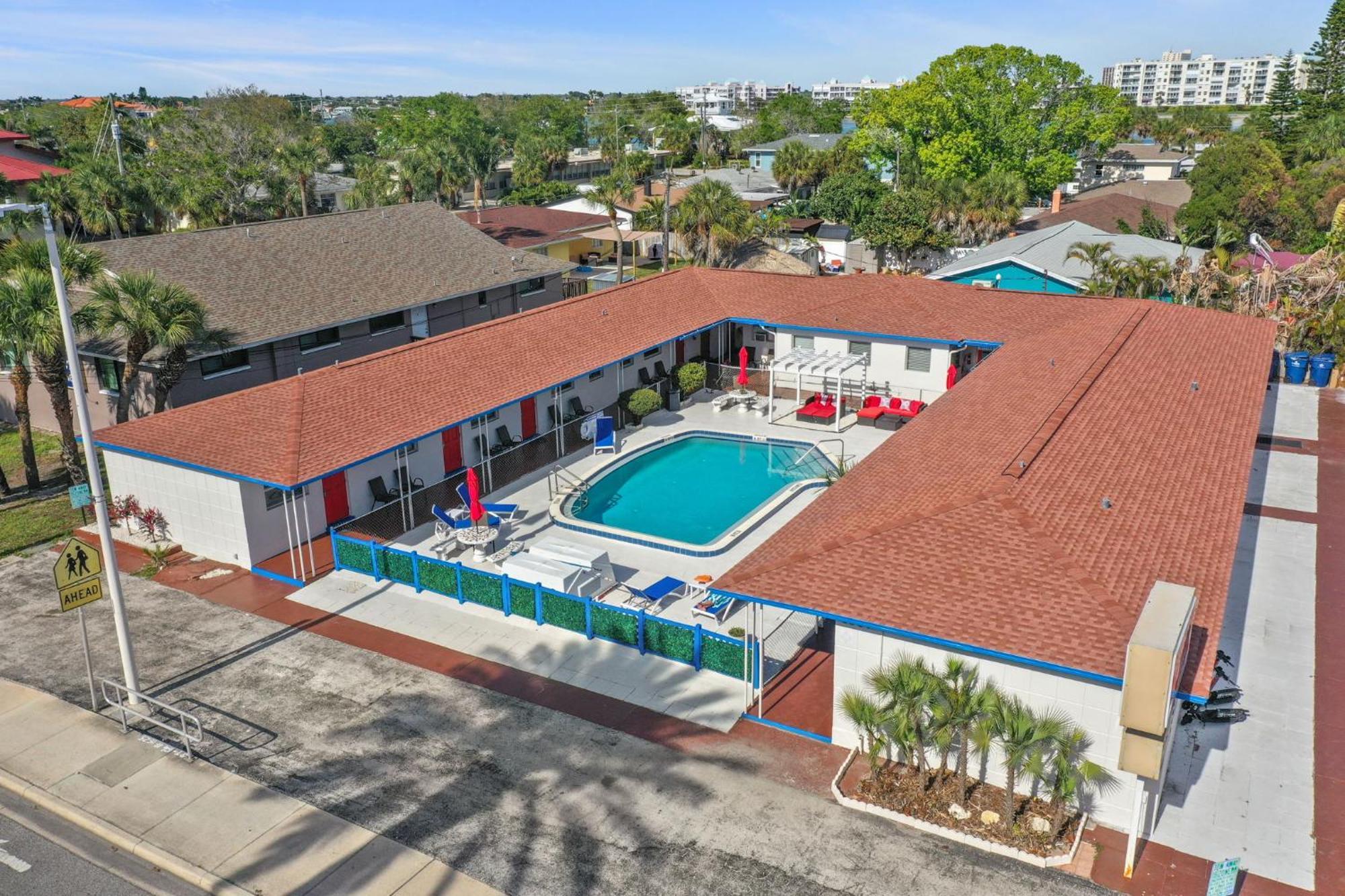 Sun Island Motel เซนต์พีทบีช ภายนอก รูปภาพ